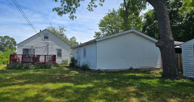 1921 Kelly Avenue, Crest Hill, IL 60403
