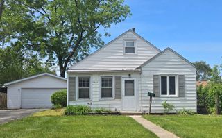 1921 Kelly Avenue, Crest Hill, IL 60403