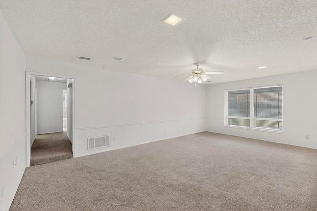 2800 Hedgeway Drive, Arlington, TX 76016