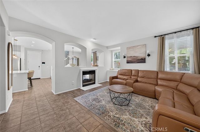 8202 Garden Gate, Chino, CA 91708