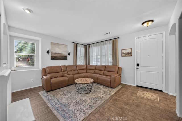 8202 Garden Gate, Chino, CA 91708