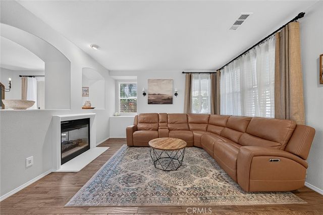 8202 Garden Gate, Chino, CA 91708