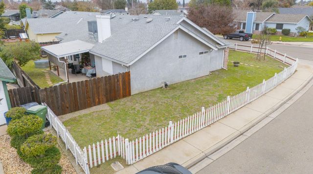 2375 Oxford Ave, Turlock, CA 95382