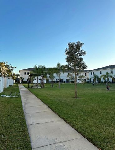 1116 SW 7th Ct, Florida City, FL 33034