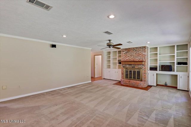 12 Sylwood Place, Jackson, MS 39209