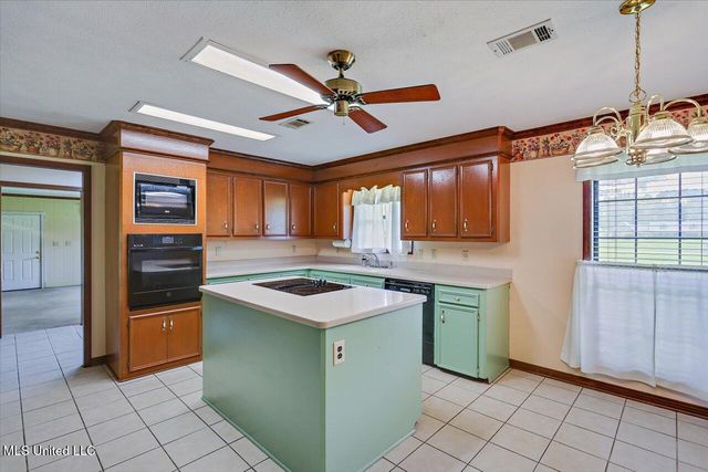 12 Sylwood Place, Jackson, MS 39209
