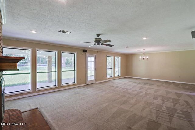 12 Sylwood Place, Jackson, MS 39209