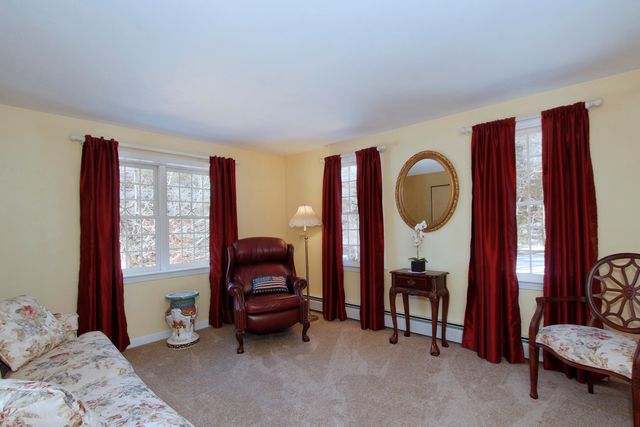 4 Carmela Lane, Buzzards Bay, MA 02532