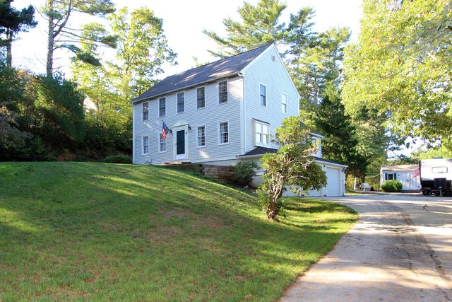 4 Carmela Lane, Buzzards Bay, MA 02532