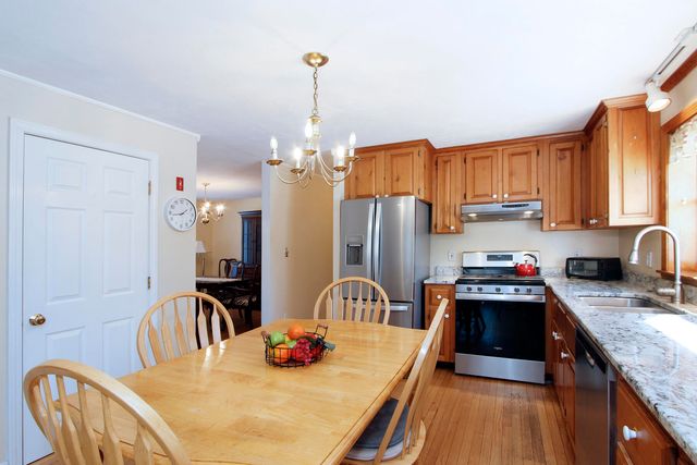 4 Carmela Lane, Buzzards Bay, MA 02532