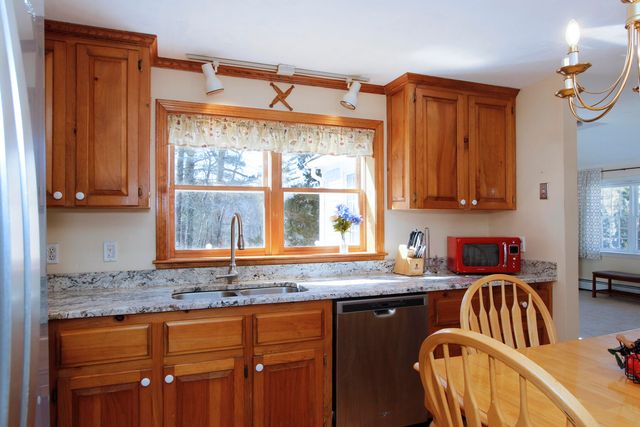 4 Carmela Lane, Buzzards Bay, MA 02532