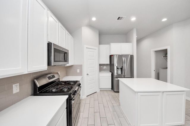 10915 W Fall Fern Circle, Houston, TX 77044