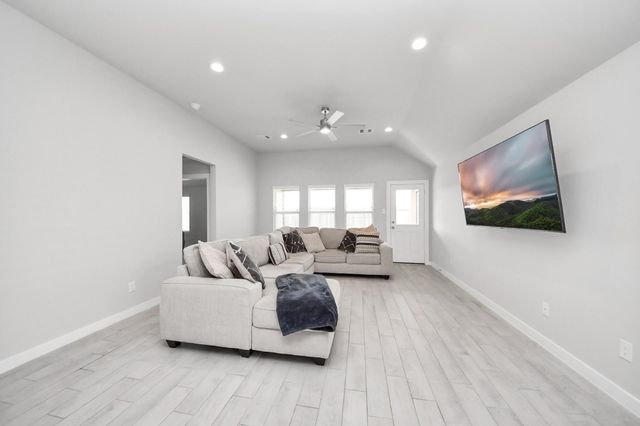 10915 W Fall Fern Circle, Houston, TX 77044