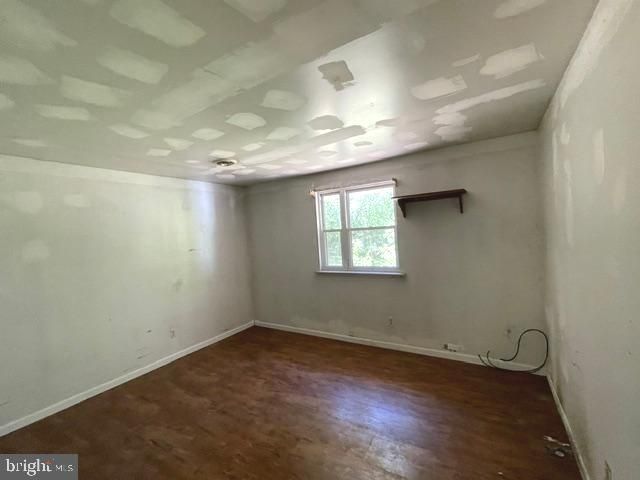 30 SPRING LN, Elkton, MD 21921