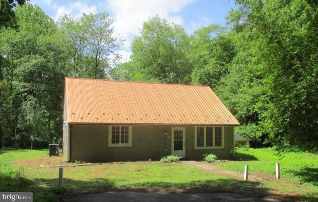 30 SPRING LN, Elkton, MD 21921