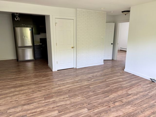255 E Oak Street 10, Addison, IL 60101