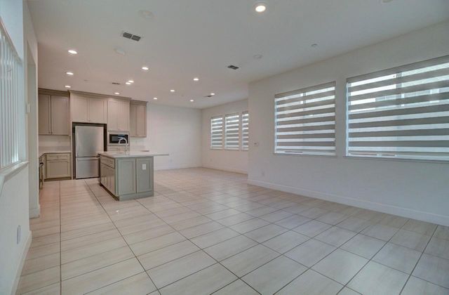 1363 S Shields Ave, Mountain House, CA 95391