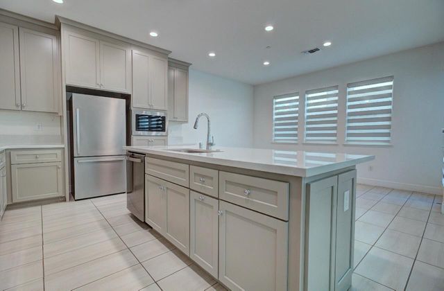 1363 S Shields Ave, Mountain House, CA 95391