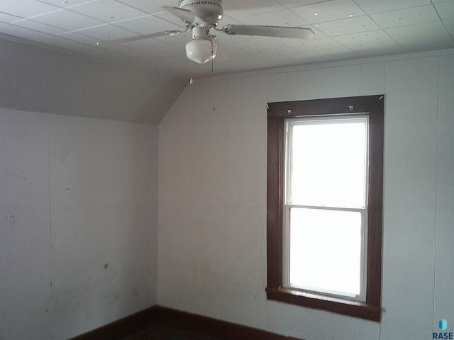 714 SW 3rd Ave Avenue, Aberdeen, SD 57041