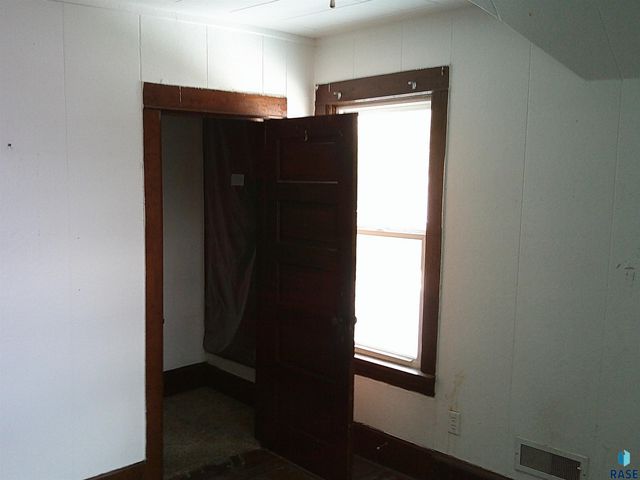 714 SW 3rd Ave Avenue, Aberdeen, SD 57041
