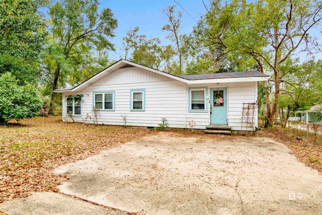 54 Nichols Avenue, Fairhope, AL 36532