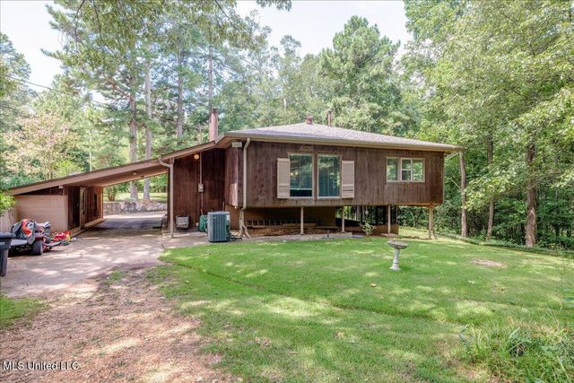 19 Autumn Drive, Coldwater, MS 38618
