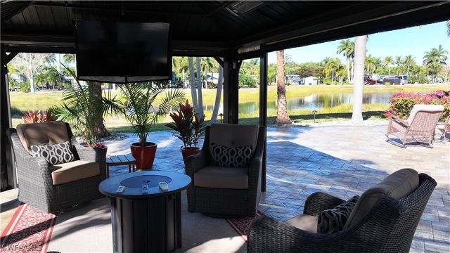 5736 Brightwood DR, Fort Myers, FL 33905