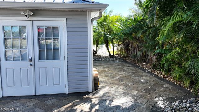 5736 Brightwood DR, Fort Myers, FL 33905