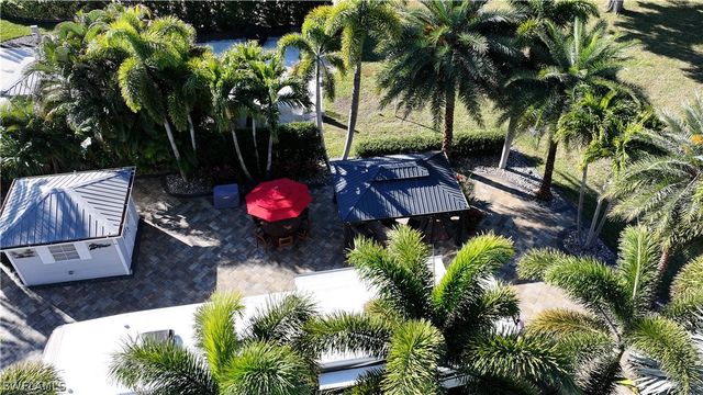 5736 Brightwood DR, Fort Myers, FL 33905