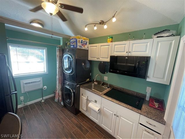 5736 Brightwood DR, Fort Myers, FL 33905