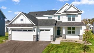18136 Hounds Drive, Lakeville, MN 55044