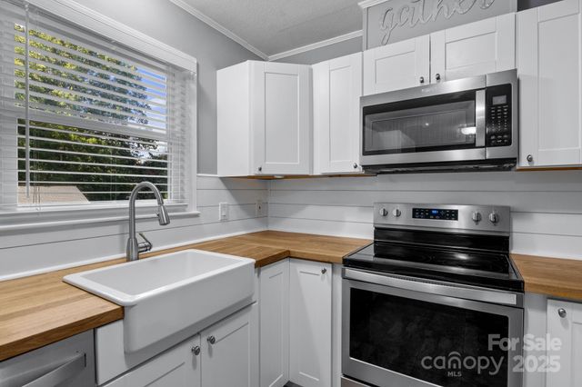 103 Fairdale Road, Statesville, NC 28625