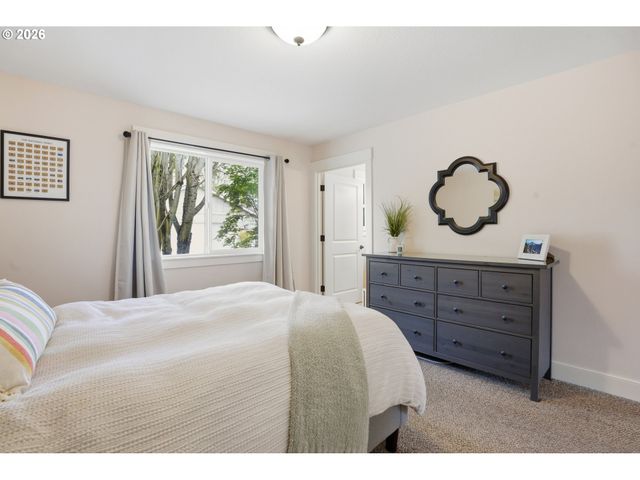 1343 Ne Sunrise Ln, Hillsboro, OR 97124