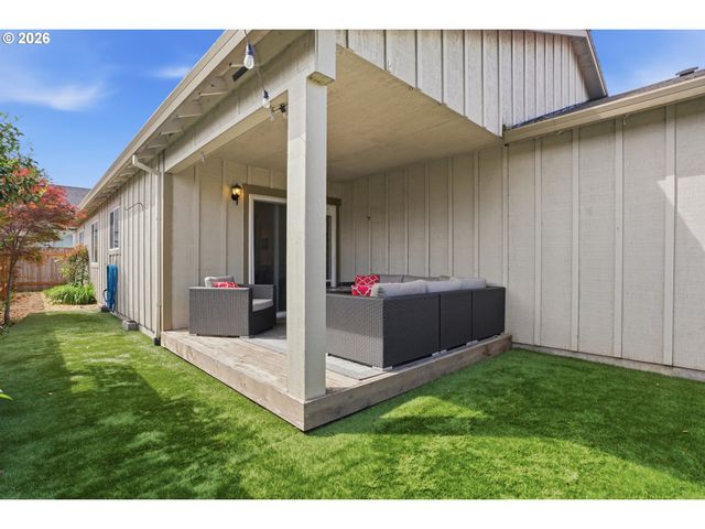 1343 Ne Sunrise Ln, Hillsboro, OR 97124