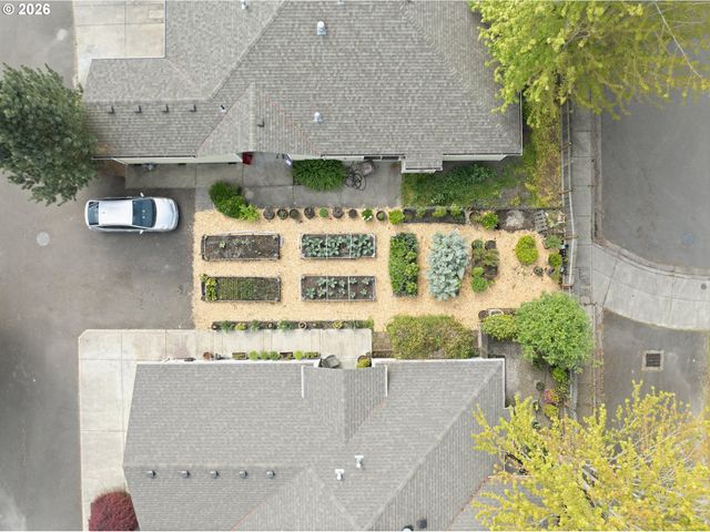 1343 Ne Sunrise Ln, Hillsboro, OR 97124