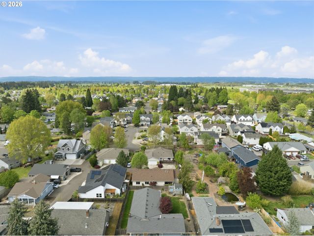 1343 Ne Sunrise Ln, Hillsboro, OR 97124
