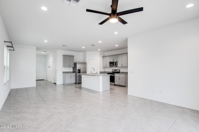 12161 E Ava Lynn Drive, Vail, AZ 85641