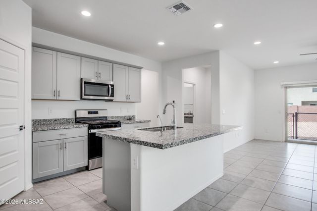 12161 E Ava Lynn Drive, Vail, AZ 85641