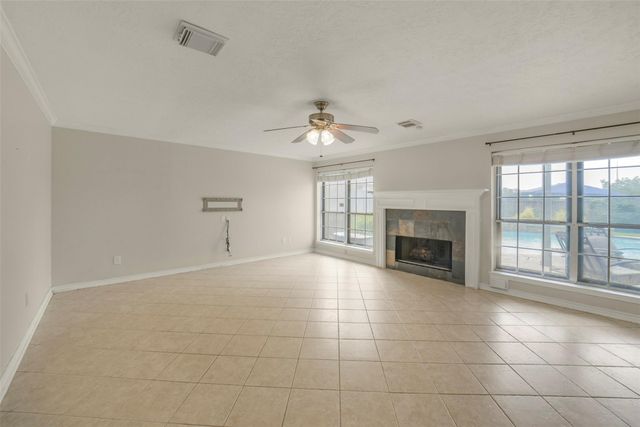 126 Shadow Wood Drive, Sugar Land, TX 77498