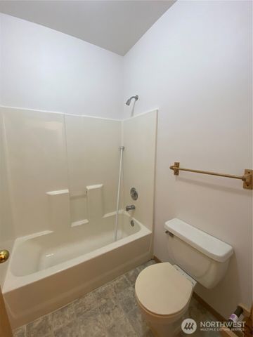 14703 151st Avenue E, Orting, WA 98360