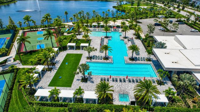 13334 Machiavelli Way, Palm Beach Gardens, FL 33418