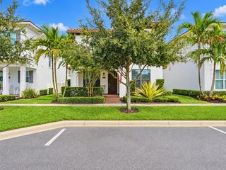 13334 Machiavelli Way, Palm Beach Gardens, FL 33418