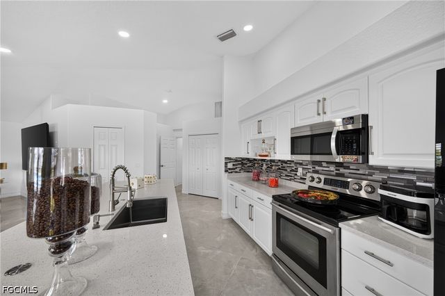 3235 NW 17th LN, Cape Coral, FL 33993