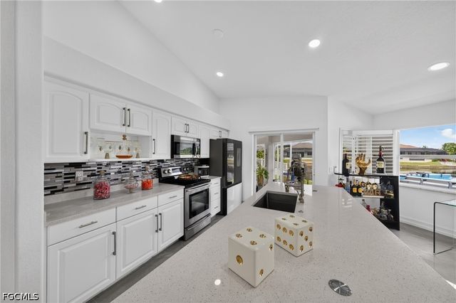 3235 NW 17th LN, Cape Coral, FL 33993
