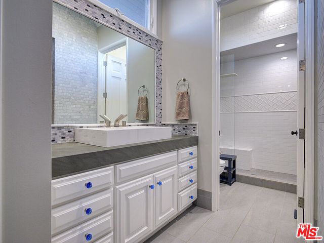 7800 Veragua Drive, Playa Del Rey, CA 90293