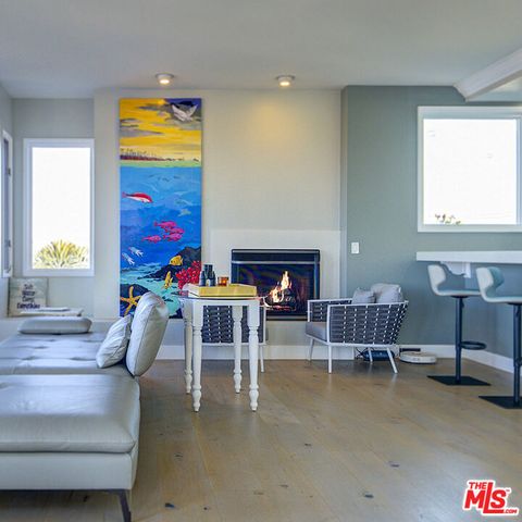 7800 Veragua Drive, Playa Del Rey, CA 90293