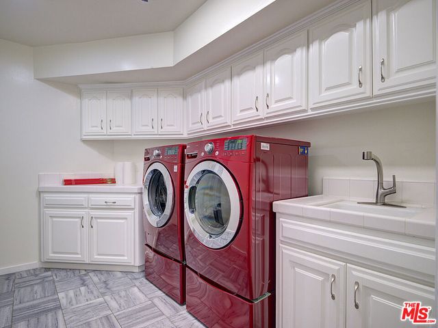 7800 Veragua Drive, Playa Del Rey, CA 90293