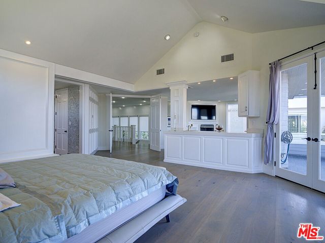 7800 Veragua Drive, Playa Del Rey, CA 90293