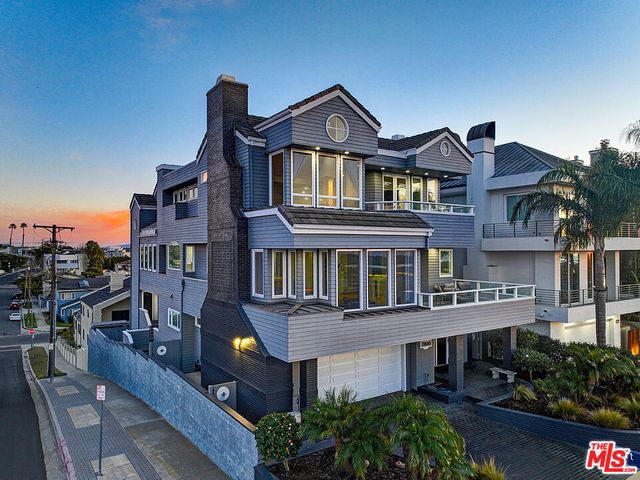 7800 Veragua Drive, Playa Del Rey, CA 90293