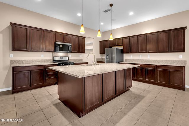 9670 Avitara Way, Reno, NV 89521